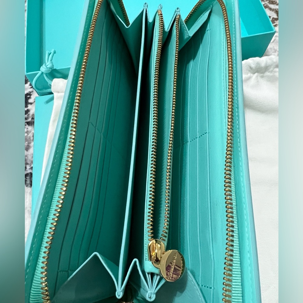 Tiffany & Co. XL leather zipper wallet - Picture 12 of 15
